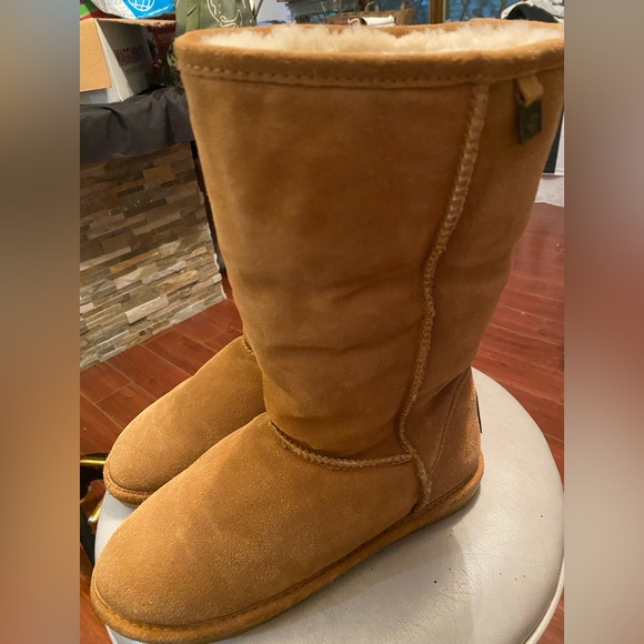BEAR PAW Tall Tan Shearling Women's Boots size 11 - Picture 6 of 8